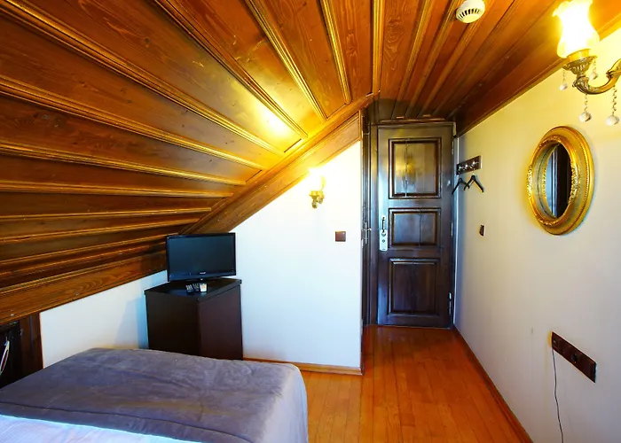 Hotel Tahir Aga Konagi 4*