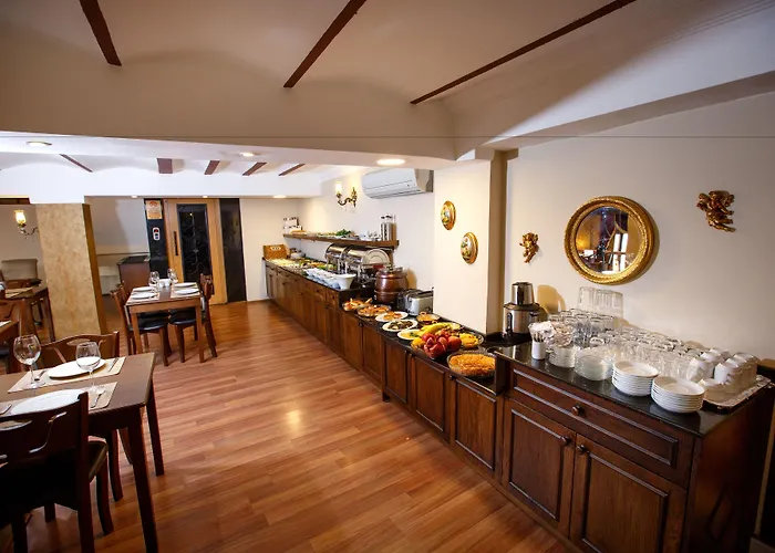 Tahir Aga Konagi Hotel 4*