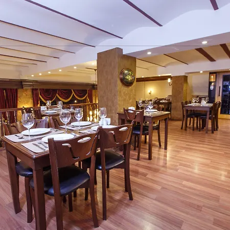 Tahir Aga Konagi 酒店