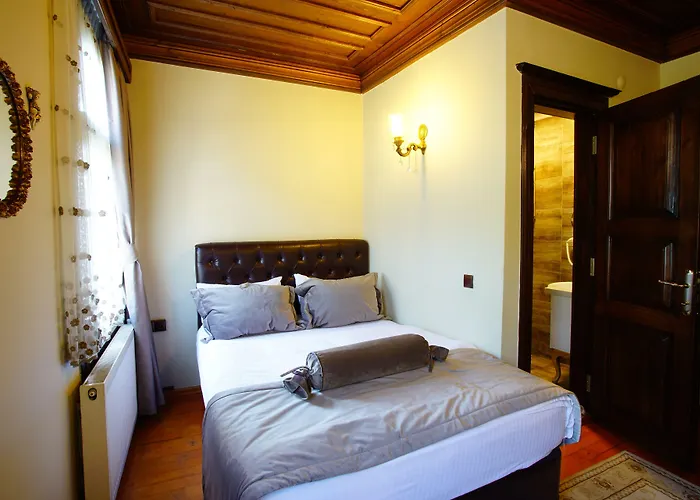 Tahir Aga Konagi Hotel 4*